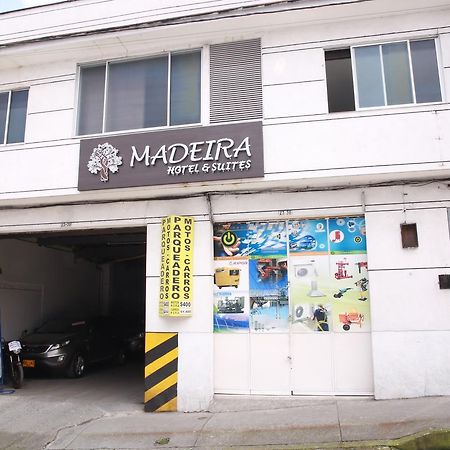 Hotel Madeira 마니살레스 외부 사진