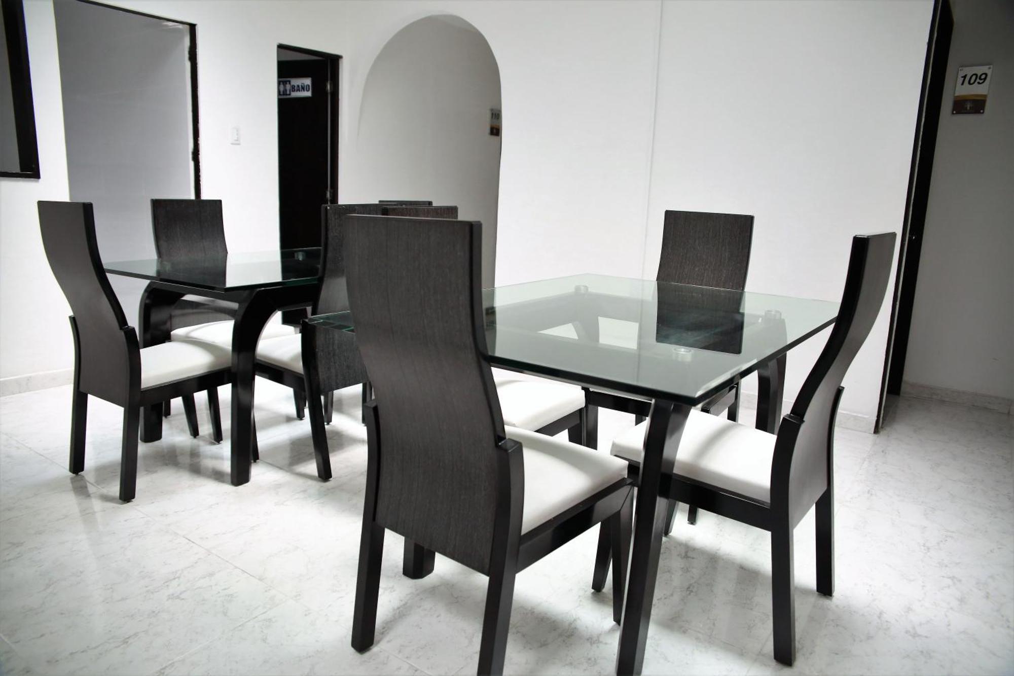 Hotel Madeira 마니살레스 외부 사진