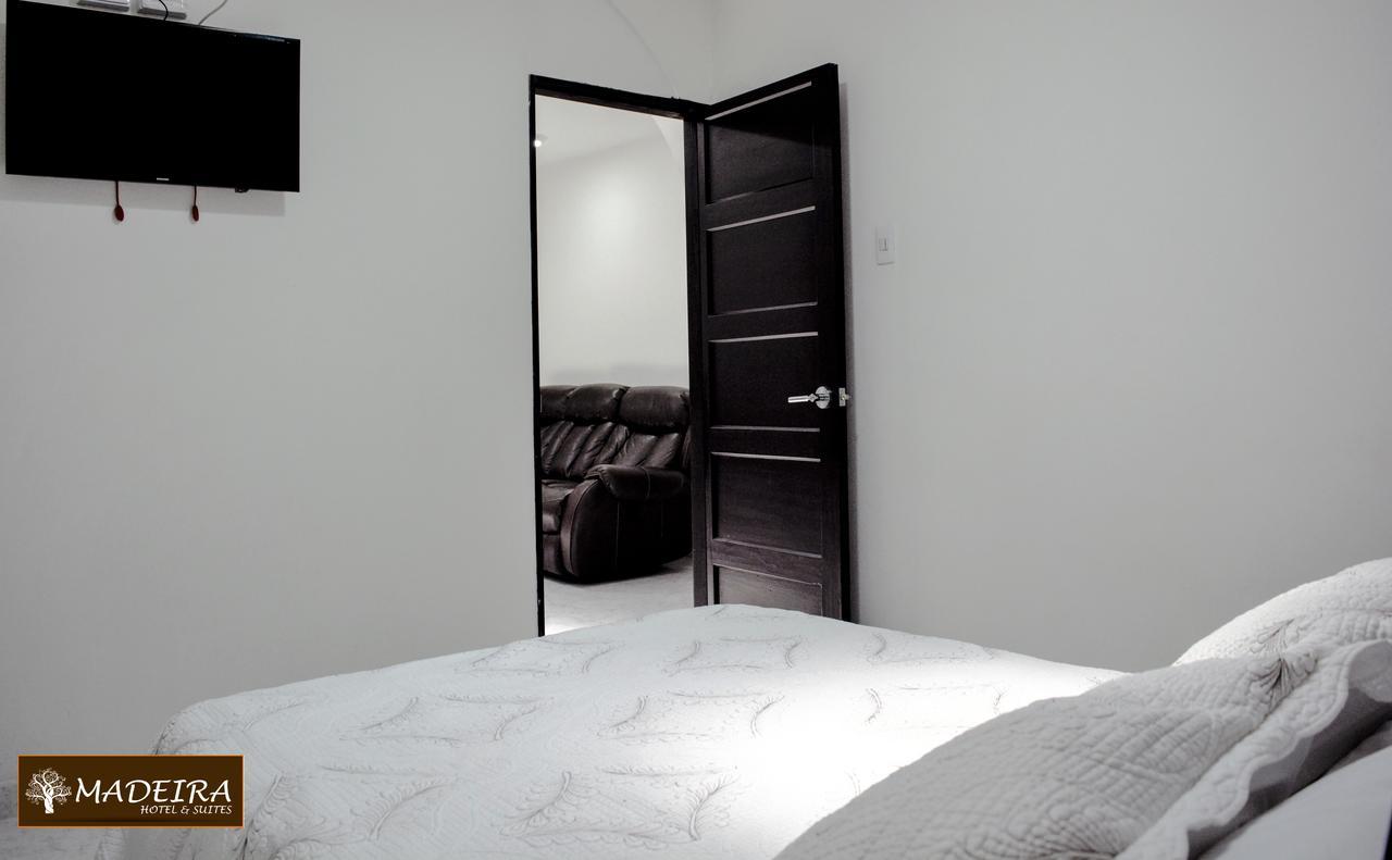 Hotel Madeira 마니살레스 외부 사진